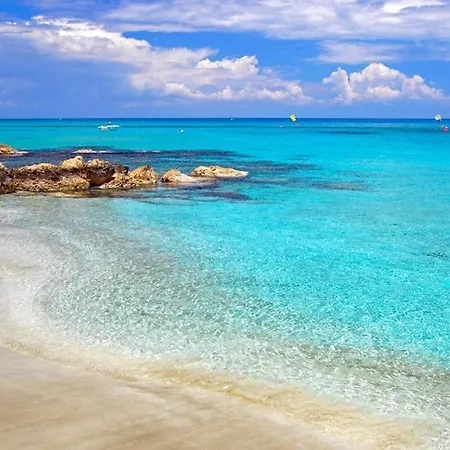 Imagine Renting A With Very Large Pool Protaras 98