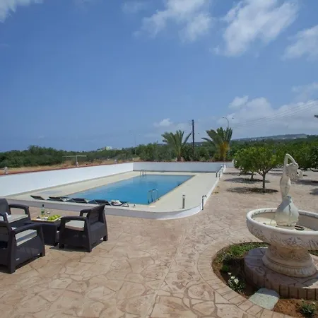 فيلة Imagine Renting A With Very Large Pool Protaras 98 باراليمني