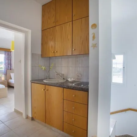 Imagine Renting A With Very Large Pool Protaras 98 *